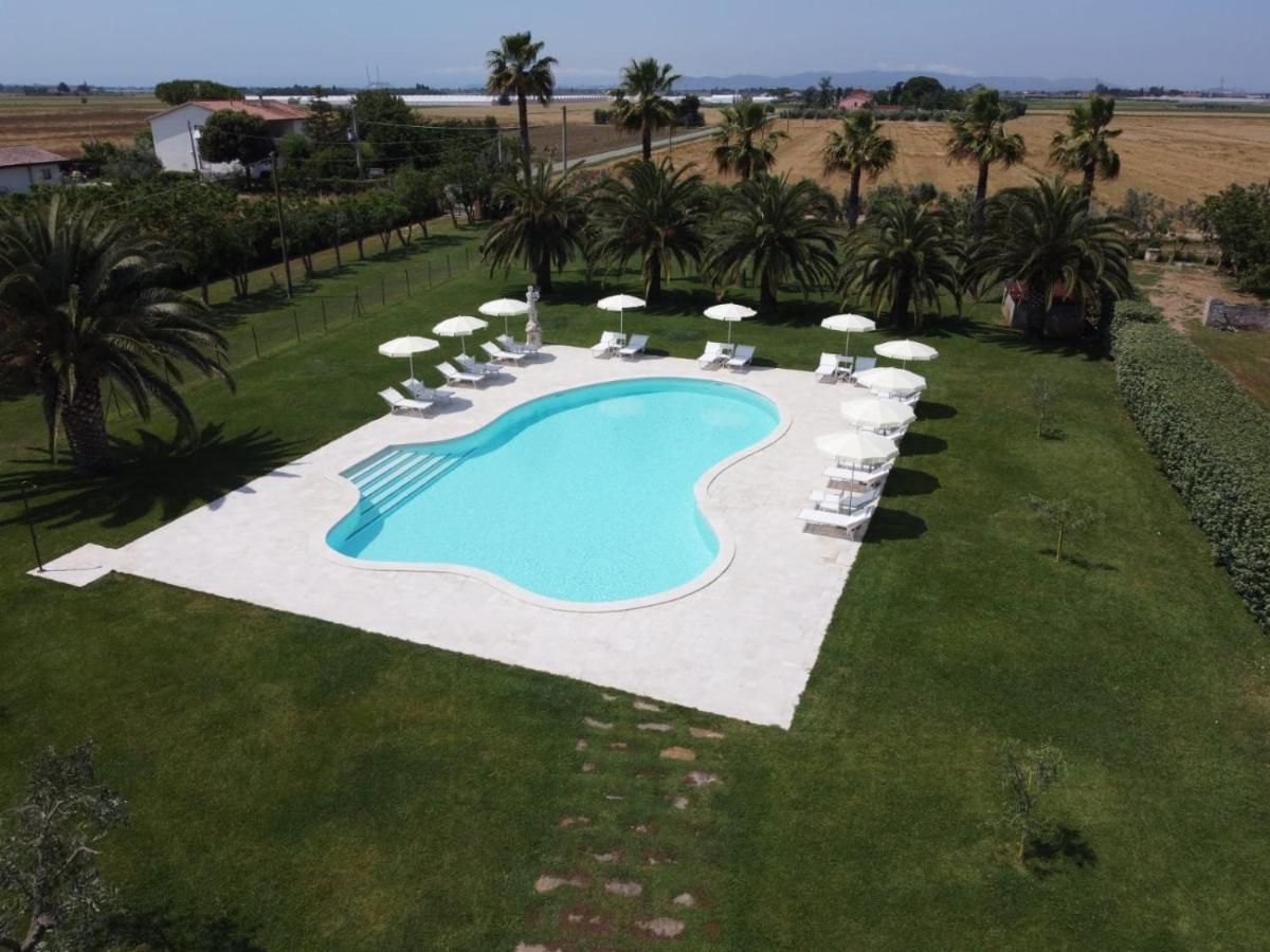 Agriturismo Le Vecchie Scuole กัมปีลยา มาริตติมา ภายนอก รูปภาพ