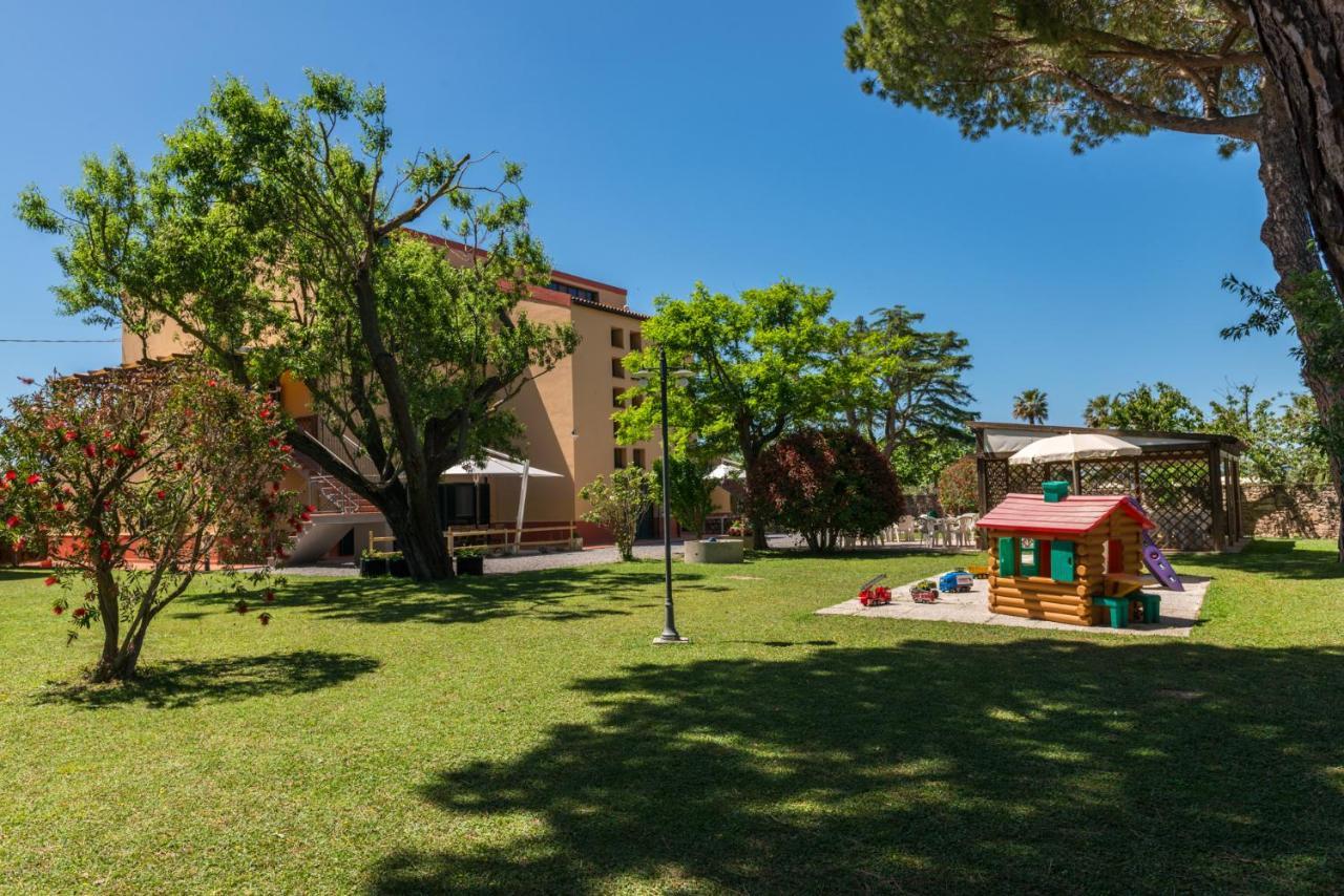Agriturismo Le Vecchie Scuole กัมปีลยา มาริตติมา ภายนอก รูปภาพ