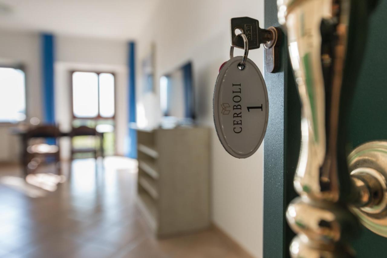 Agriturismo Le Vecchie Scuole กัมปีลยา มาริตติมา ภายนอก รูปภาพ
